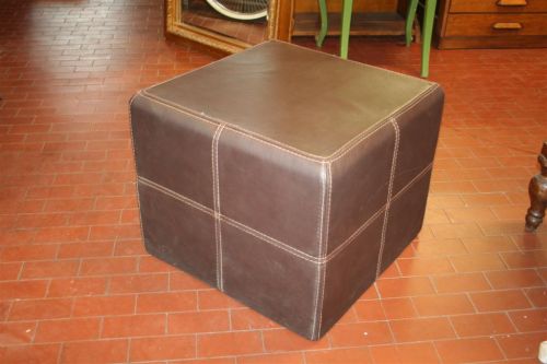 2684 - pouf marrone.jpg